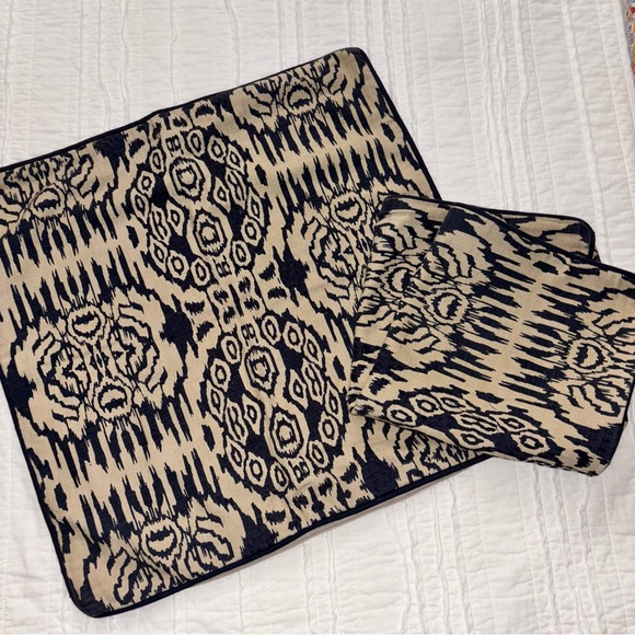 Navy & Cream Ikat Textured Print 22” Square Cotton India Pillow Sham Cover Only - Picture 1 of 5